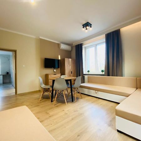 Gold Apartament Swidnik  Bagian luar foto