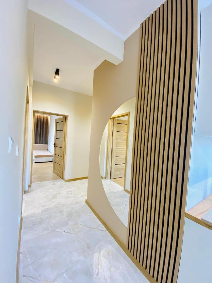 Gold Apartament Swidnik  Bagian luar foto